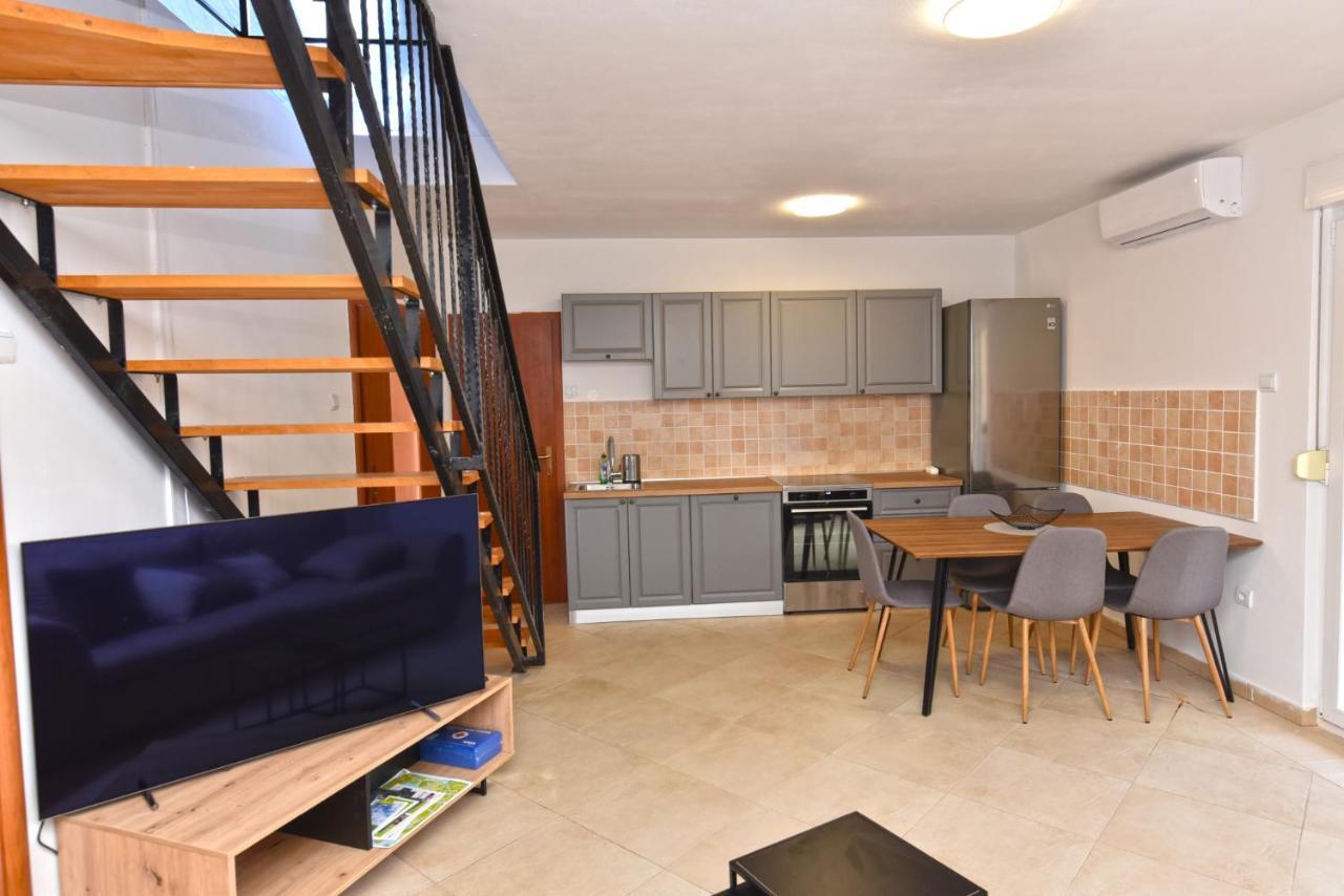 Apartmensts Arsen 928 Pula Dış mekan fotoğraf